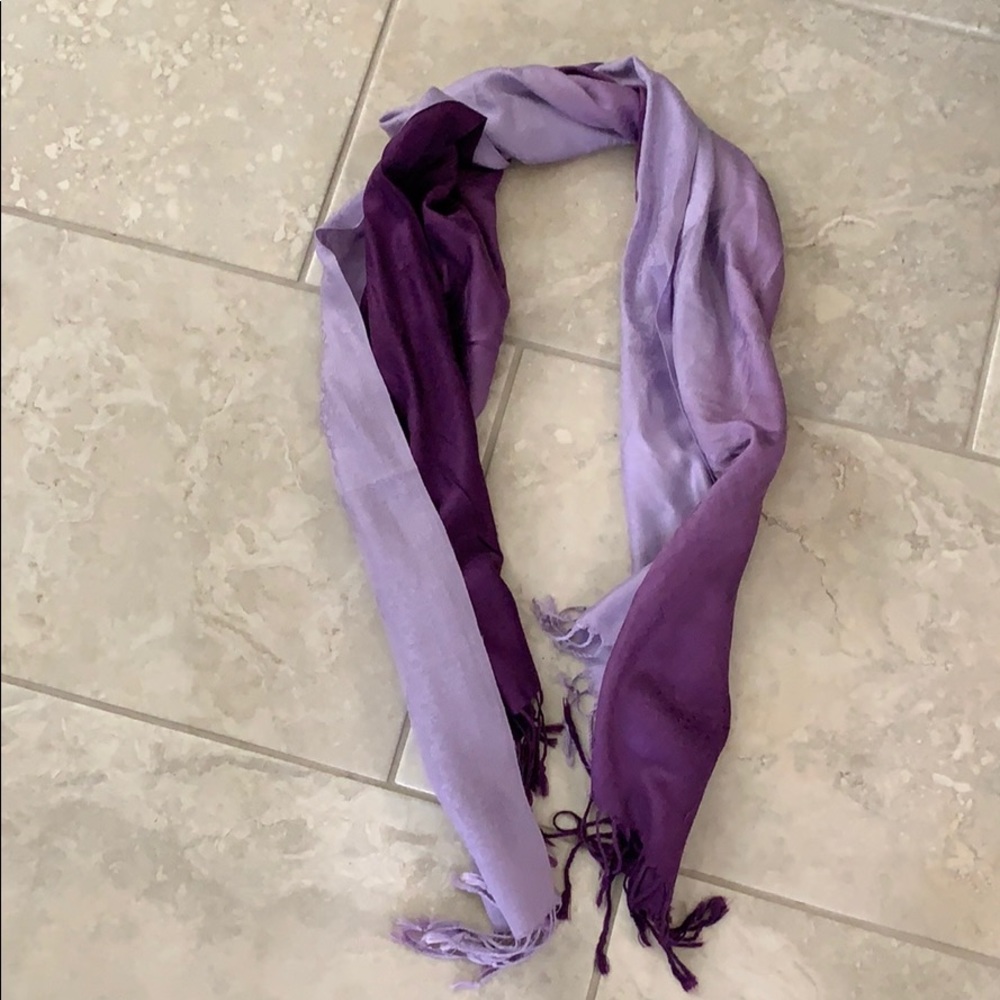Gradient purple color scarf!!